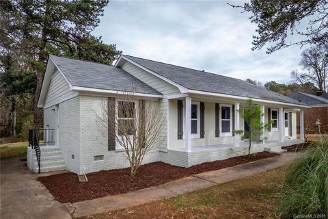 13425 Four Oaks Lane