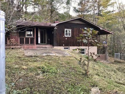 62 Molasses Way sold home in Sugar Cove Estates, Waynesville, NC