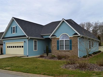 19 Linn Garden Lane sold home in Kortlinn Farms, Swannanoa, NC