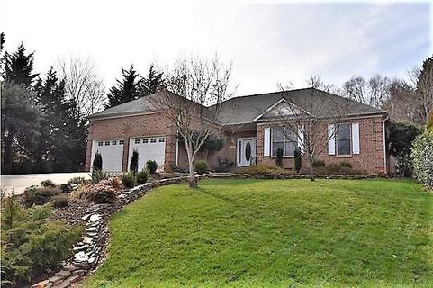 1740 7th Street Lane