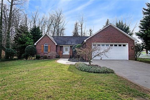 1687 Old Mill Road sold home in Weatherwood, Lincolnton, NC