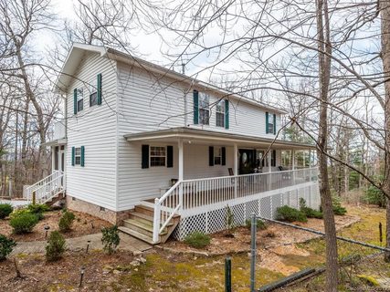 1616 Holiday Drive