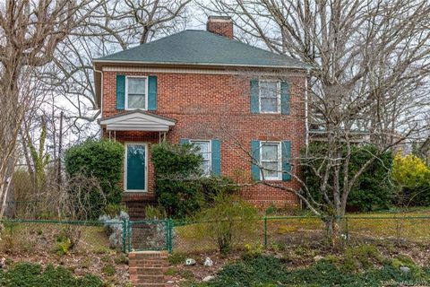 4 Enka Oak Street