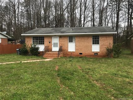2406 Longleaf Drive