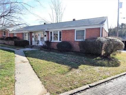 73 Trowbridge Lane