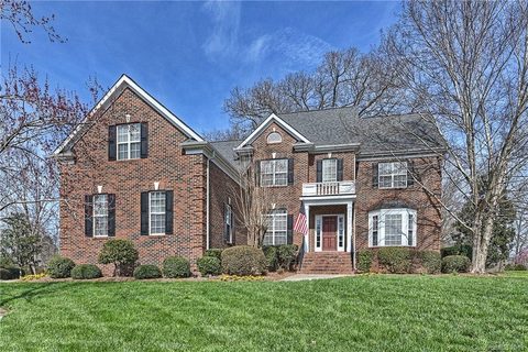 402 Castlestone Lane sold home in Blackstone, Matthews, NC