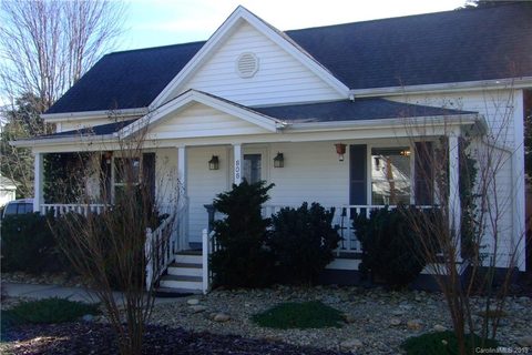 808 Brook Street sold home in Cottonwood, Belmont, NC