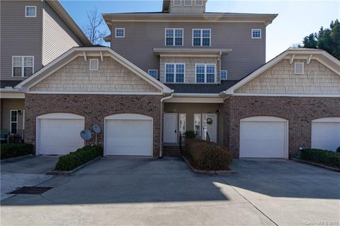 18825 Cloverstone Circle sold home in Edinburgh, Cornelius, NC