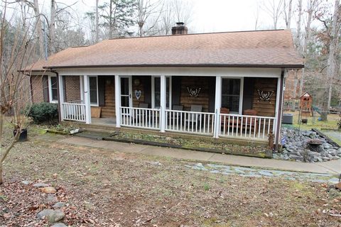 419 Creston Circle sold home in Overhill Acres, Charlotte, NC