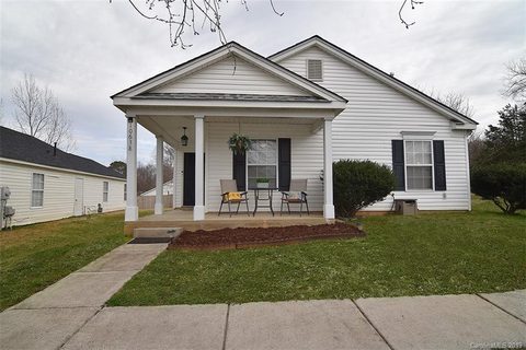 10638 Coulport Lane sold home in Cambridge Commons, Charlotte, NC