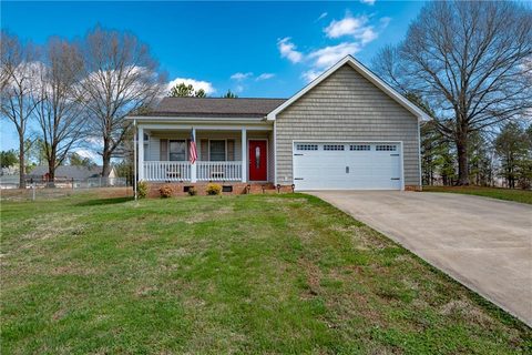 2232 Picnic Drive 24 sold home in South Lakes, Newton, NC