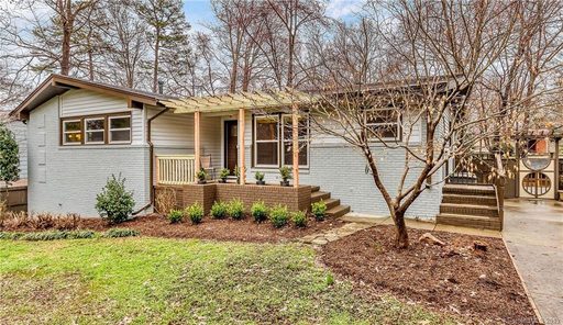1210 Crown Court sold home in Queens Grant, Charlotte, NC