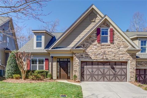 3009 Village Ridge Drive sold townhome in Village At The Mountain, Gastonia, NC