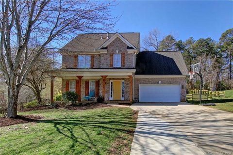 458 Fox Ridge Court
