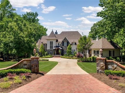 4400 Parview Drive