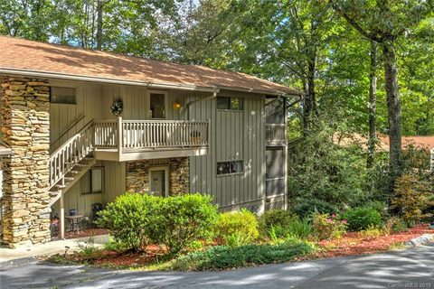15 Cedarbrook Drive sold condo in Cedarbrook, Laurel Park, NC
