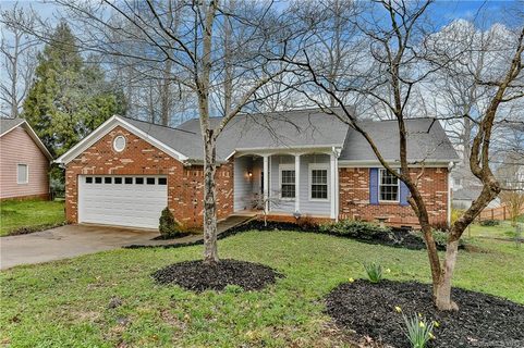 6114 Tartan Green Court