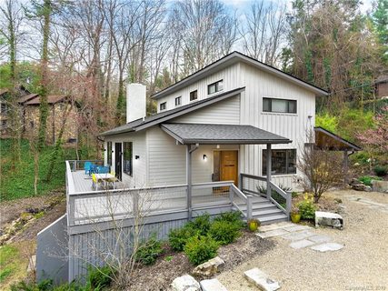 13 Pine Tree Road sold home in Lakeview Estates, Asheville, NC