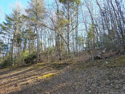 Lot 26 Clearwater Lane sold home in Rivers Edge, Burnsville, NC