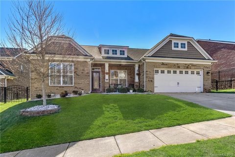 7932 Rolling Creek Court sold home in Springbrook, Charlotte, NC