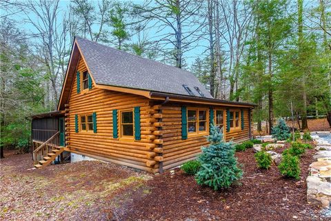 Previously sold for $305,000