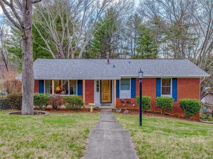 14 Summit Drive