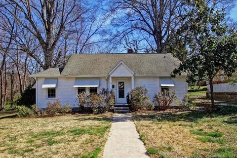 122 Eaman Avenue