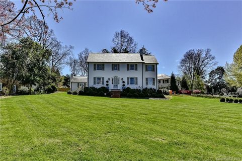 1845 Pinewood Circle sold home in Mayfair, Charlotte, NC