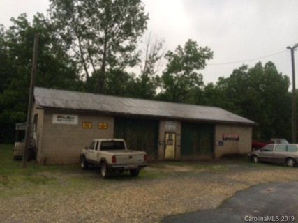 6635 Hwy 221 South