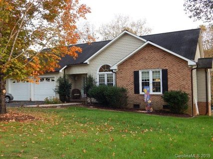 1478 Mountain Shadows Drive sold home in Mountain Shadows, Morganton, NC