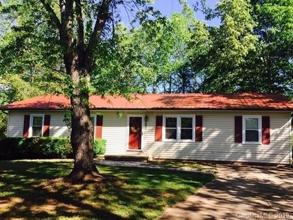 3690 Grandview Dr sold home in Oak Hill, Morganton, NC