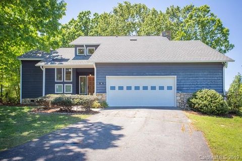 95 Lake Club Dr sold home in Lake View Estates, Nebo, NC