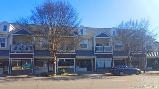 406 B East Union Street sold condo in 400 Union Square, Morganton, NC