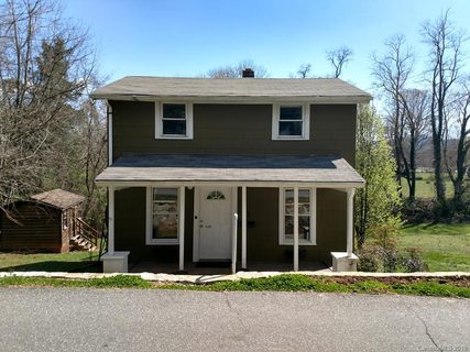 32 Lamar Street sold home in Clinchfield, Marion, NC