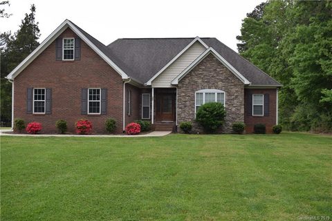 380 Roger Drive sold home in Homestead Hills, Salisbury, NC