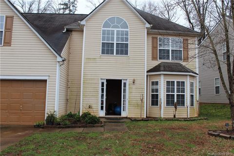 3802 Pauline Lane