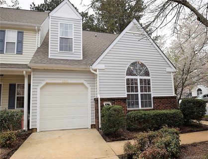 8263 Southgate Commons Drive sold home in Southgate, Charlotte, NC
