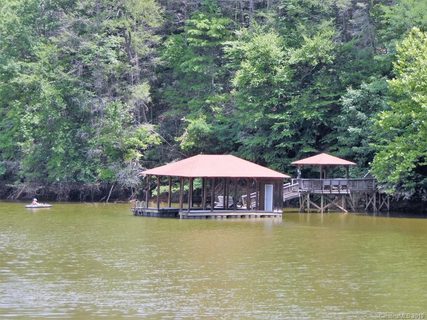35 Overlook Drive sold home in Plantation Point, Marion, NC