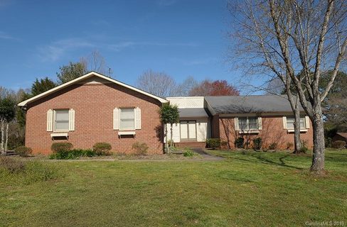 1040 Quail Circle
