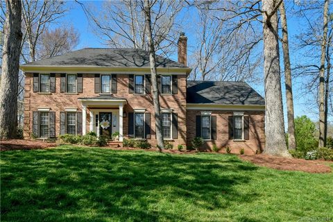8406 Peyton Randolph Drive sold home in Williamsburg Raintree, Charlotte, NC