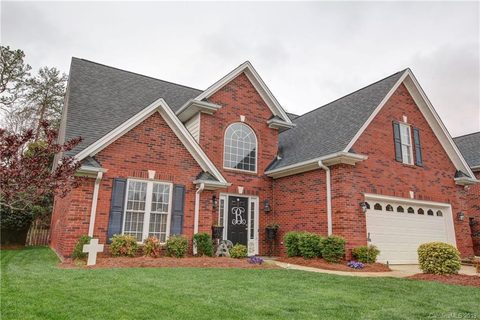 2521 Firethorn Court