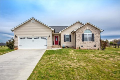 501 E Pine Street sold home in TEMPLE HEIGHTS, Maiden, NC