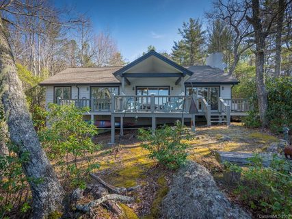 15 Little Sheepcote Road sold home in Big Sheepcliff, Cashiers, NC