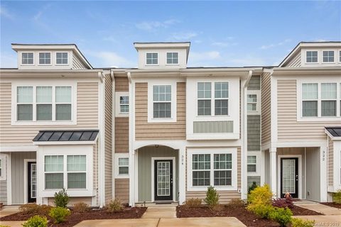 324 Halton Crossing Drive sold townhome in Settlers Landing, Concord, NC