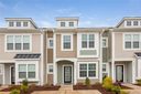 324 Halton Crossing Drive sold home in Concord, SC
