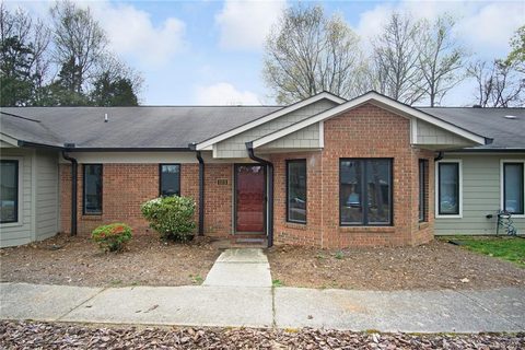 1113 Hanford Place