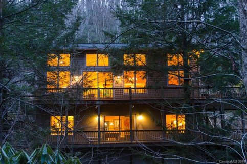99 Falling Water Drive
