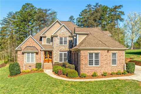 109 Orchard Farm Lane