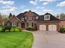 1427 Elmsford Lane sold home in Matthews, SC