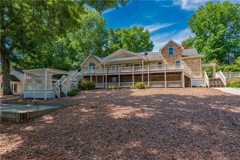 132 Sunstede Drive